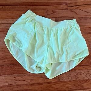 Women's Lululemon Hotty Hot LR Short 4" *Lined FZAP 12” 
Light Yellow Shorts